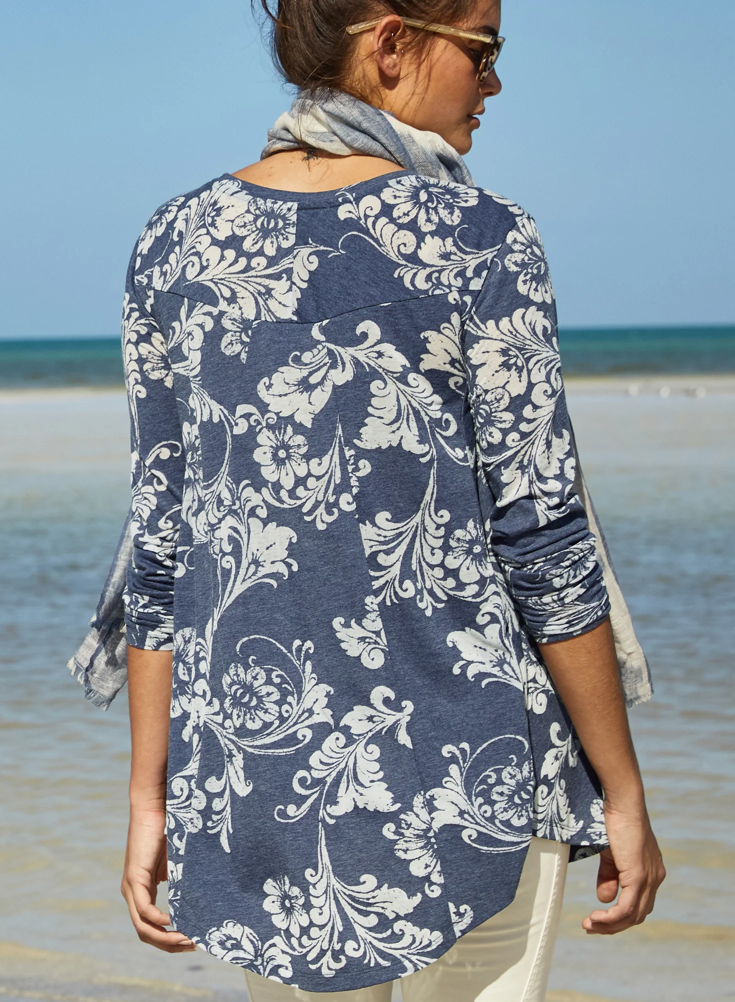 Acanthus Tunic - Image 2