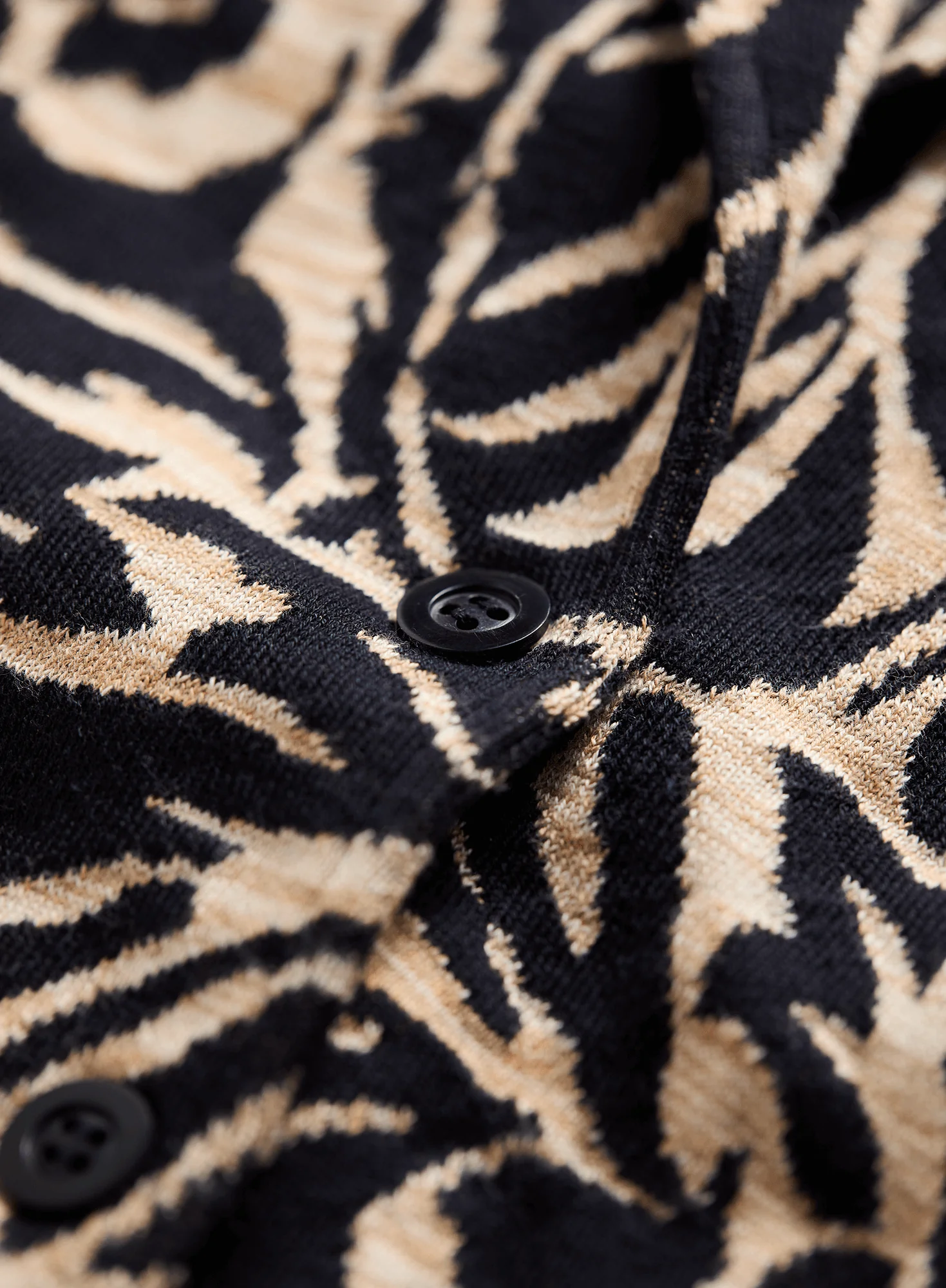 Biella Knit Jacket - Image 3