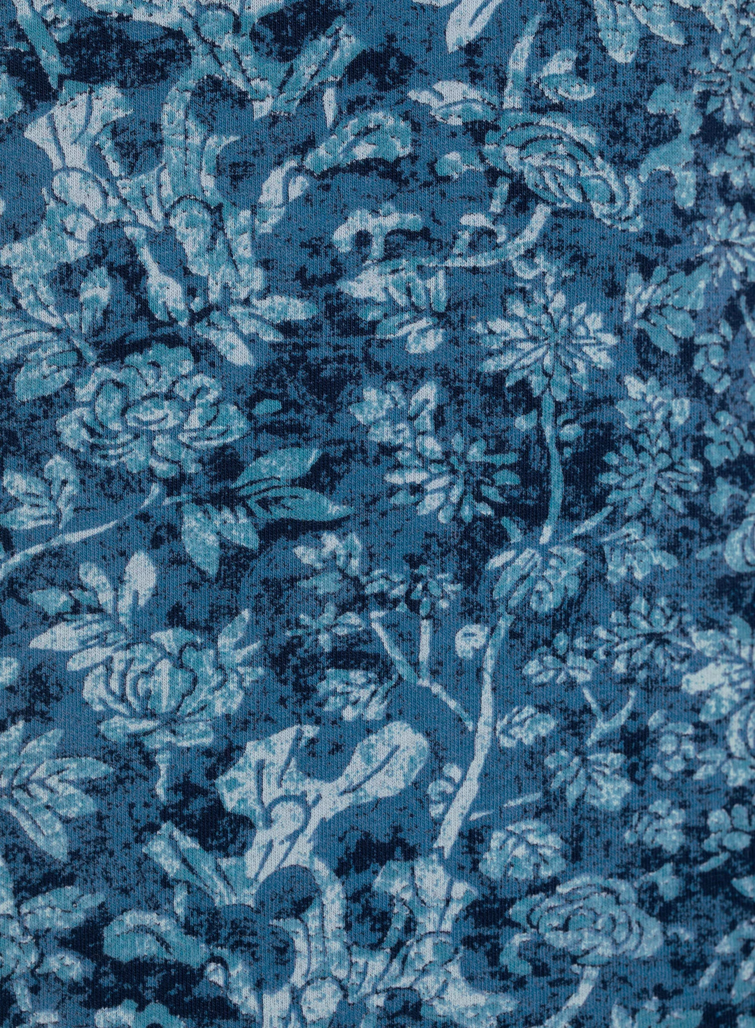 Bramble Vine Tee - Image 5