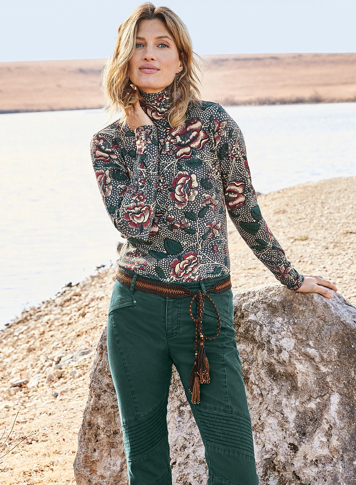 Calico Rose T-Neck - Image 6