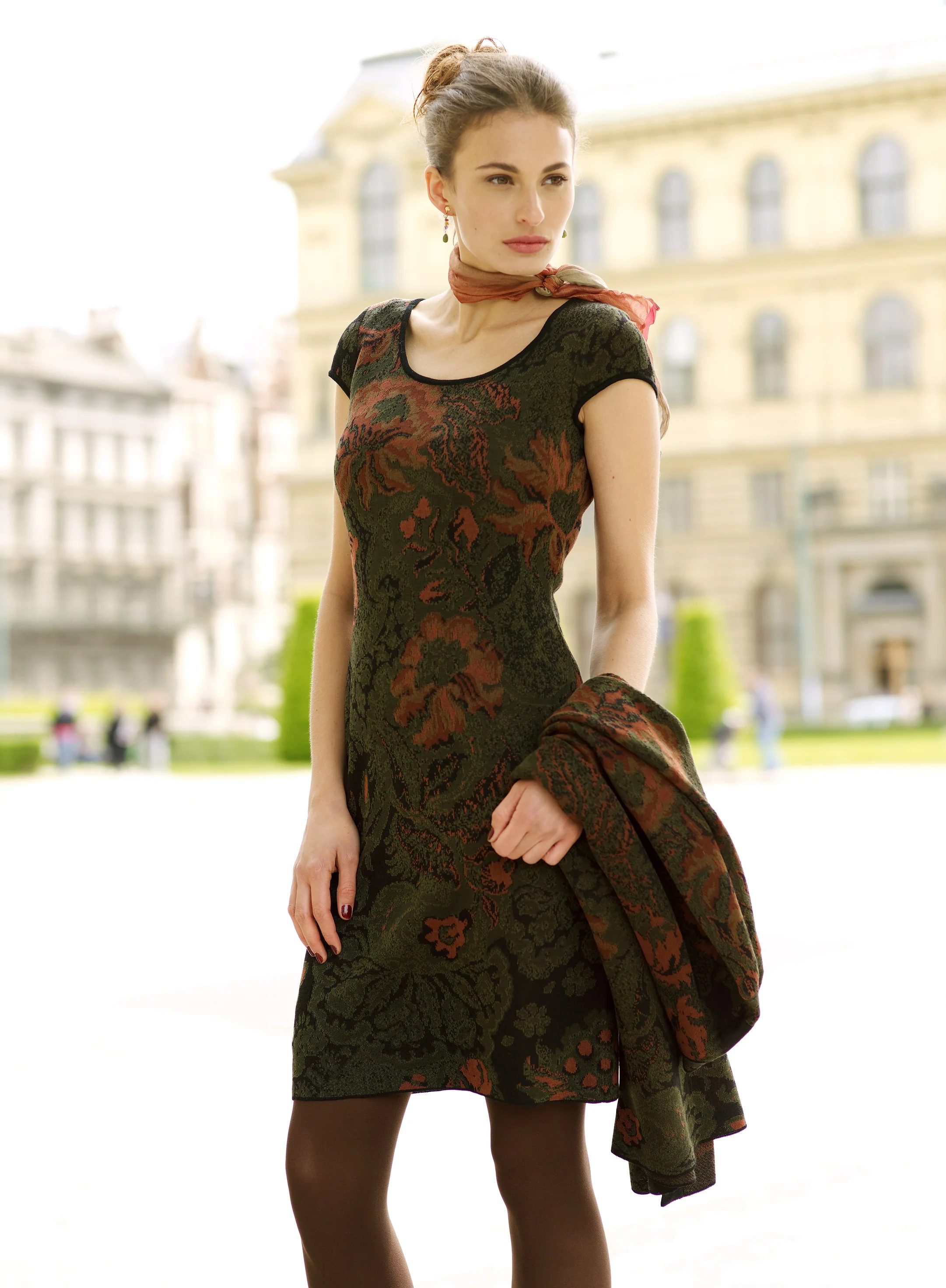 Climbing Rose Cap Sleeve Dress - Image 2