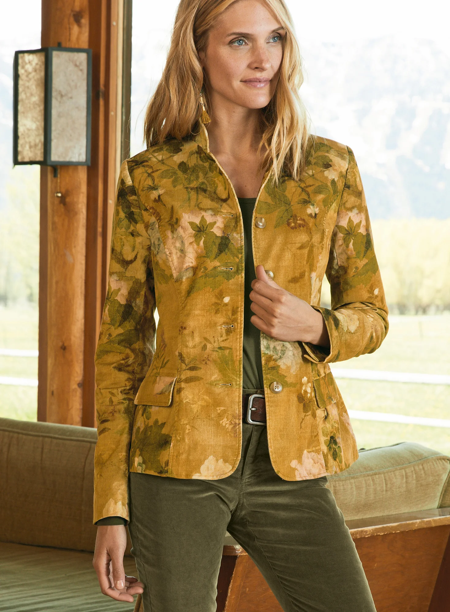 Courtiers Jacket - Image 11