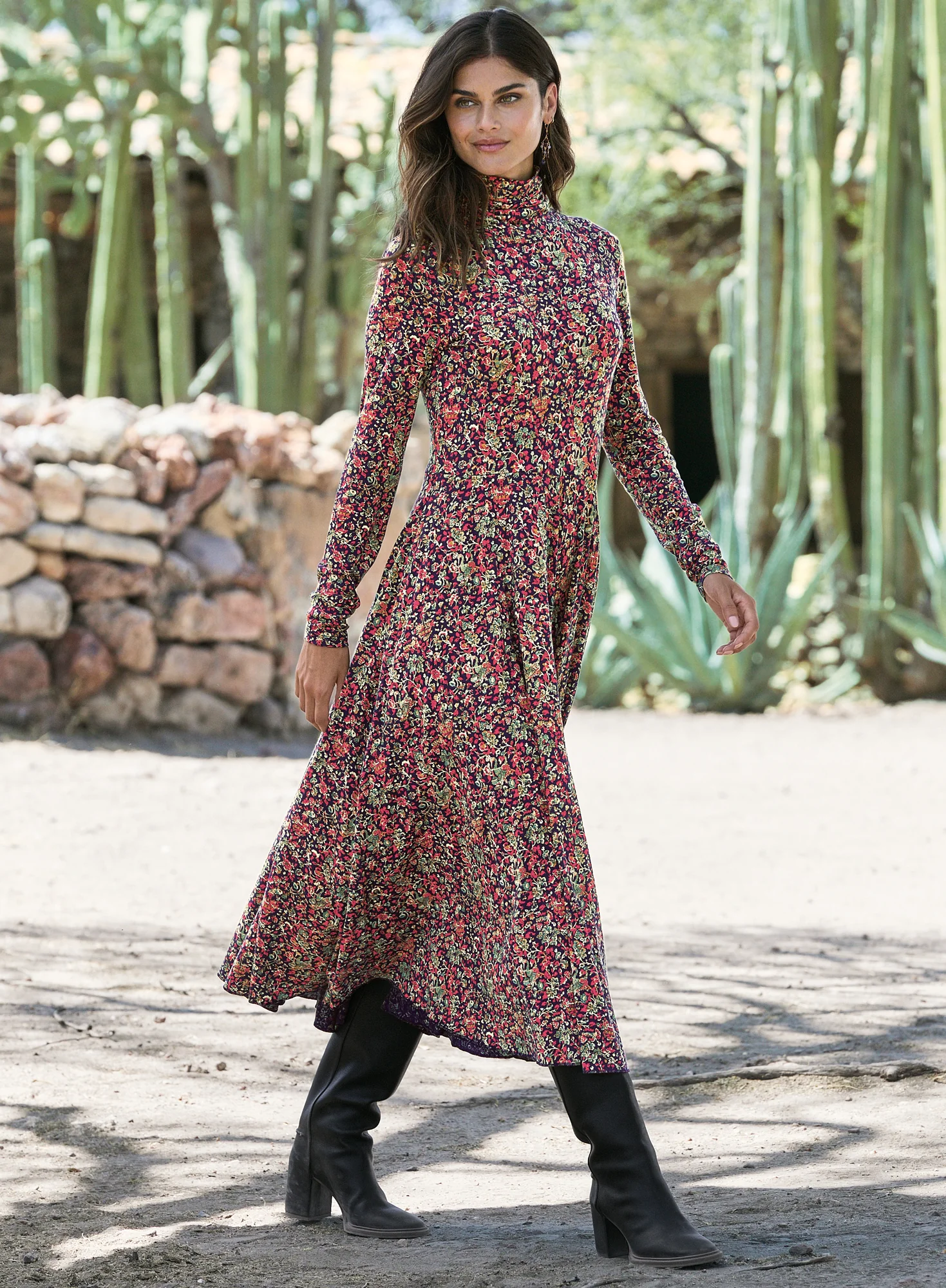 Creeping Vine T-Neck Dress