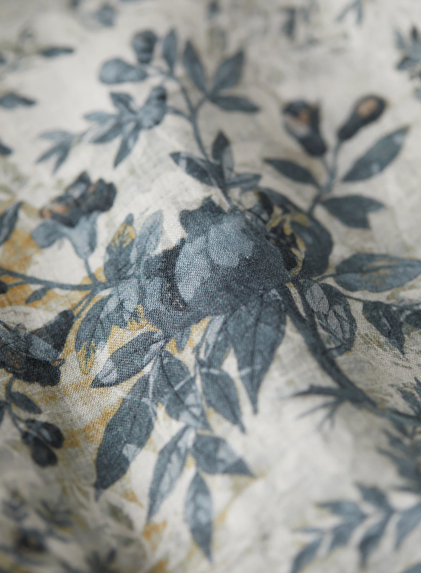 Dogwood Linen Maxi-Skirt - Image 3