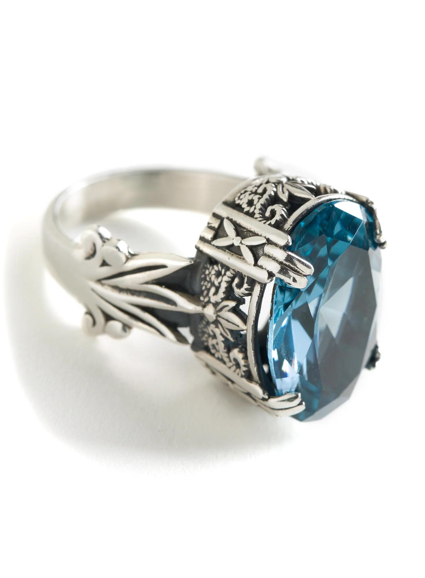 Ice Queen Cocktail Ring - Image 2