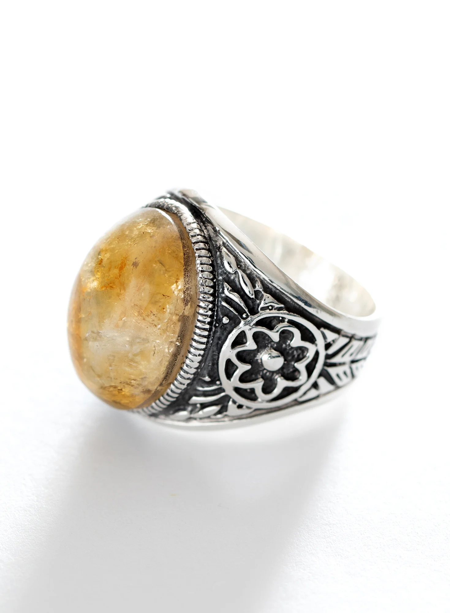 Inti Filigree Cocktail Ring - Image 4