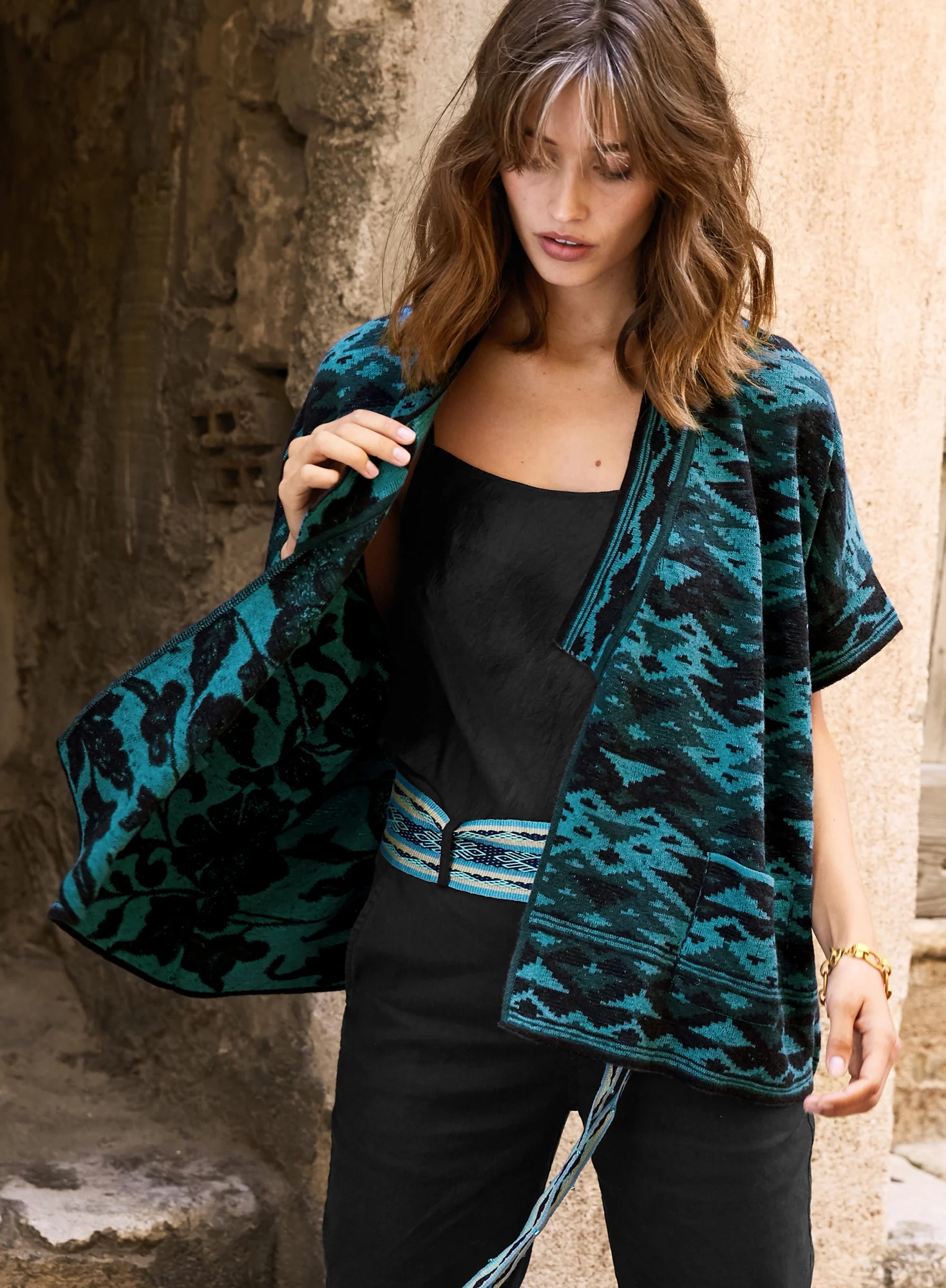 Merida Reversible Kimono - Image 10