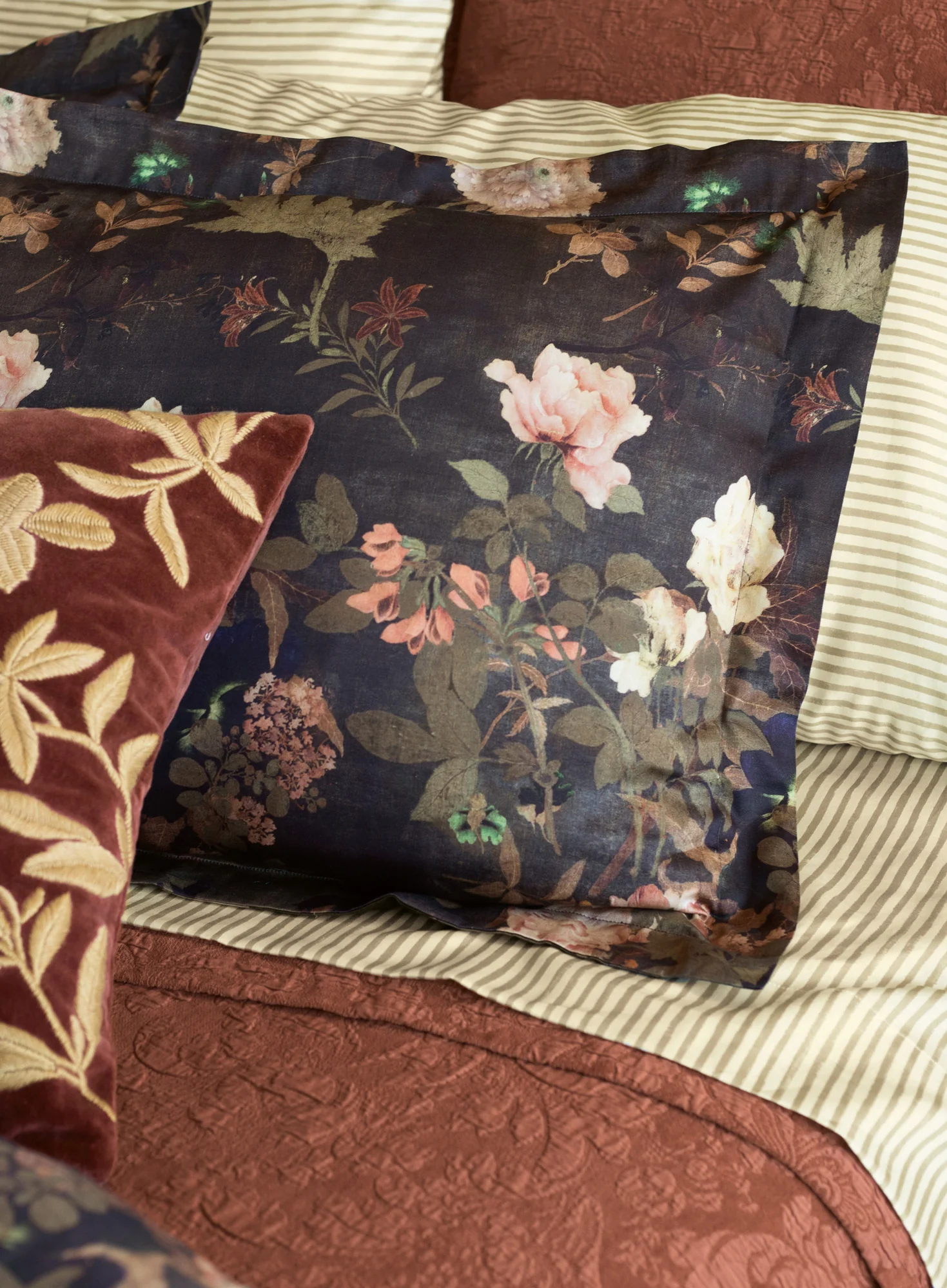 Mica Ming Garden Sham - Image 2