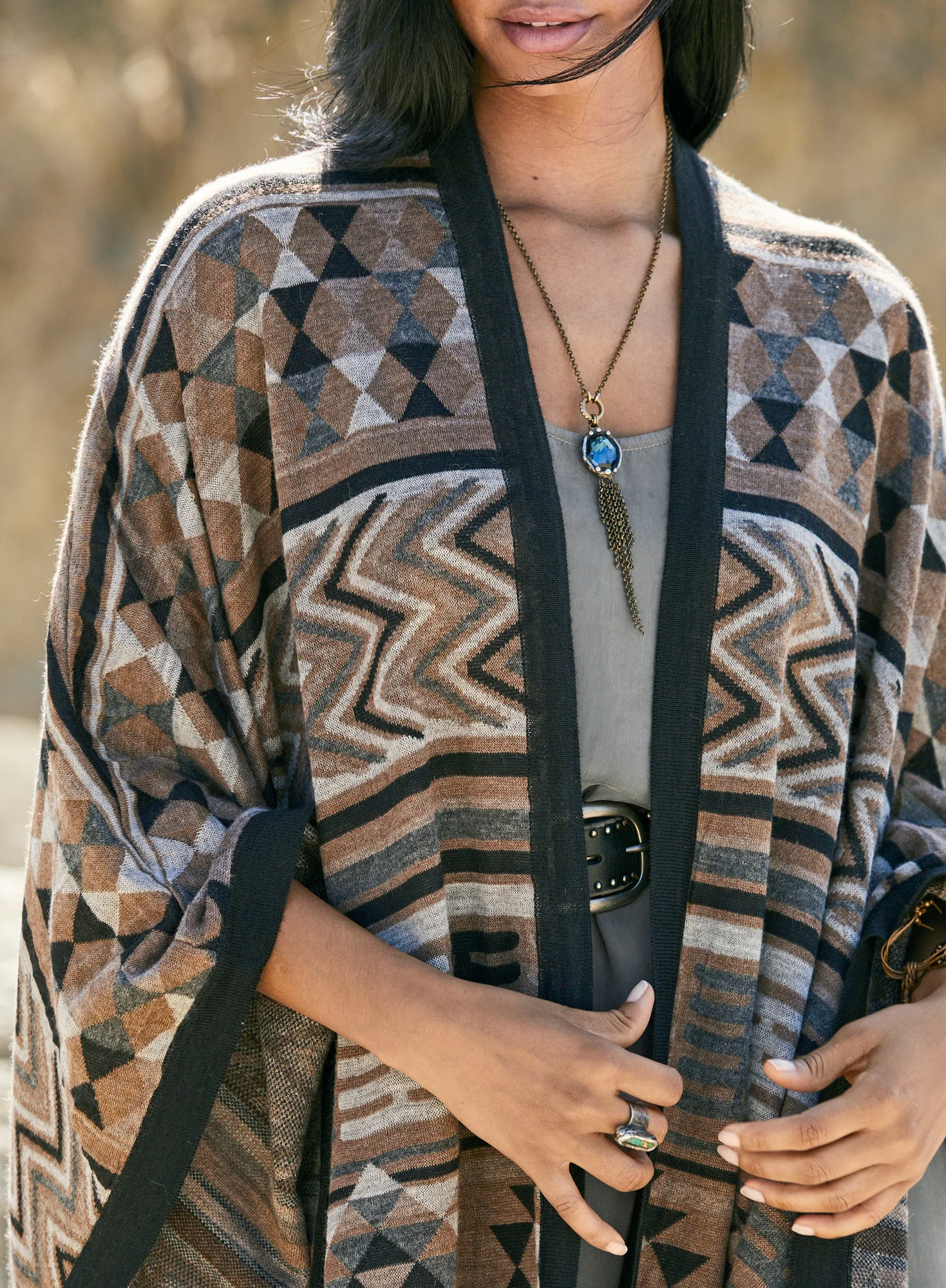 Nahla Cape - Image 3