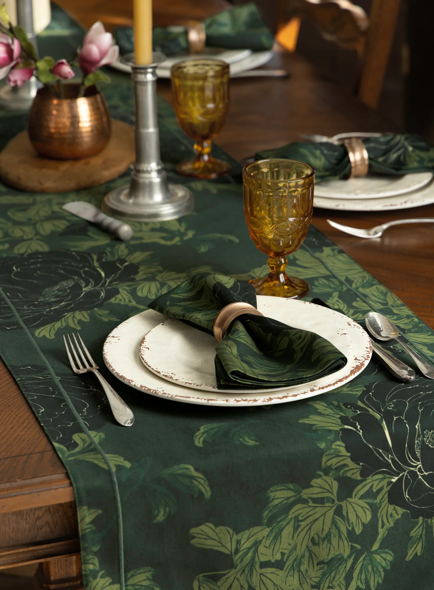 Night Peony/Hydrangea Tablerunner - Image 3