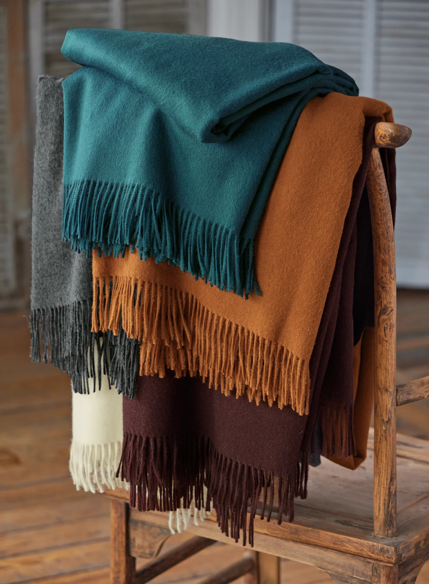 Royal Alpaca Throw - Image 3