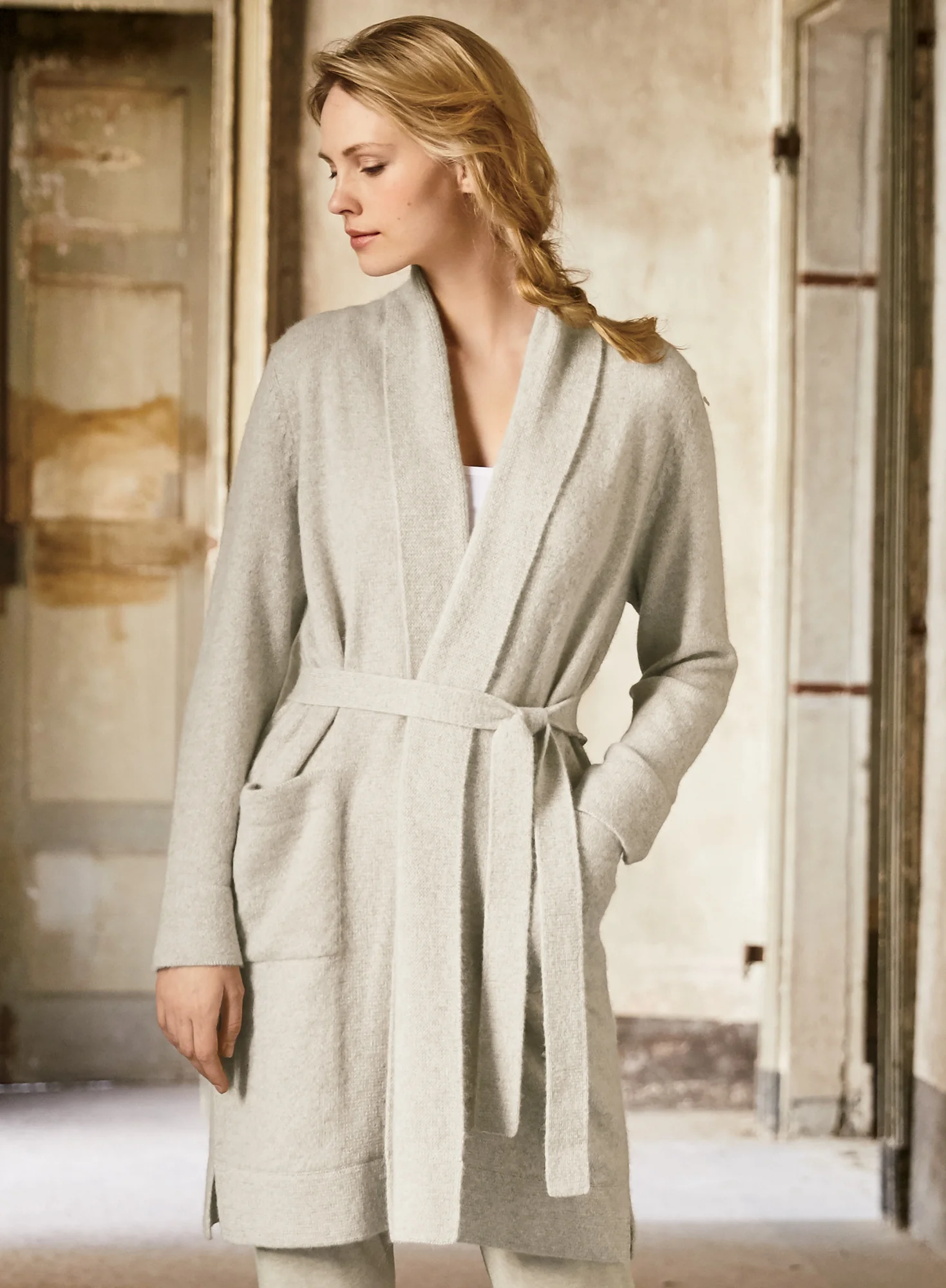 Royale Alpaca Robe