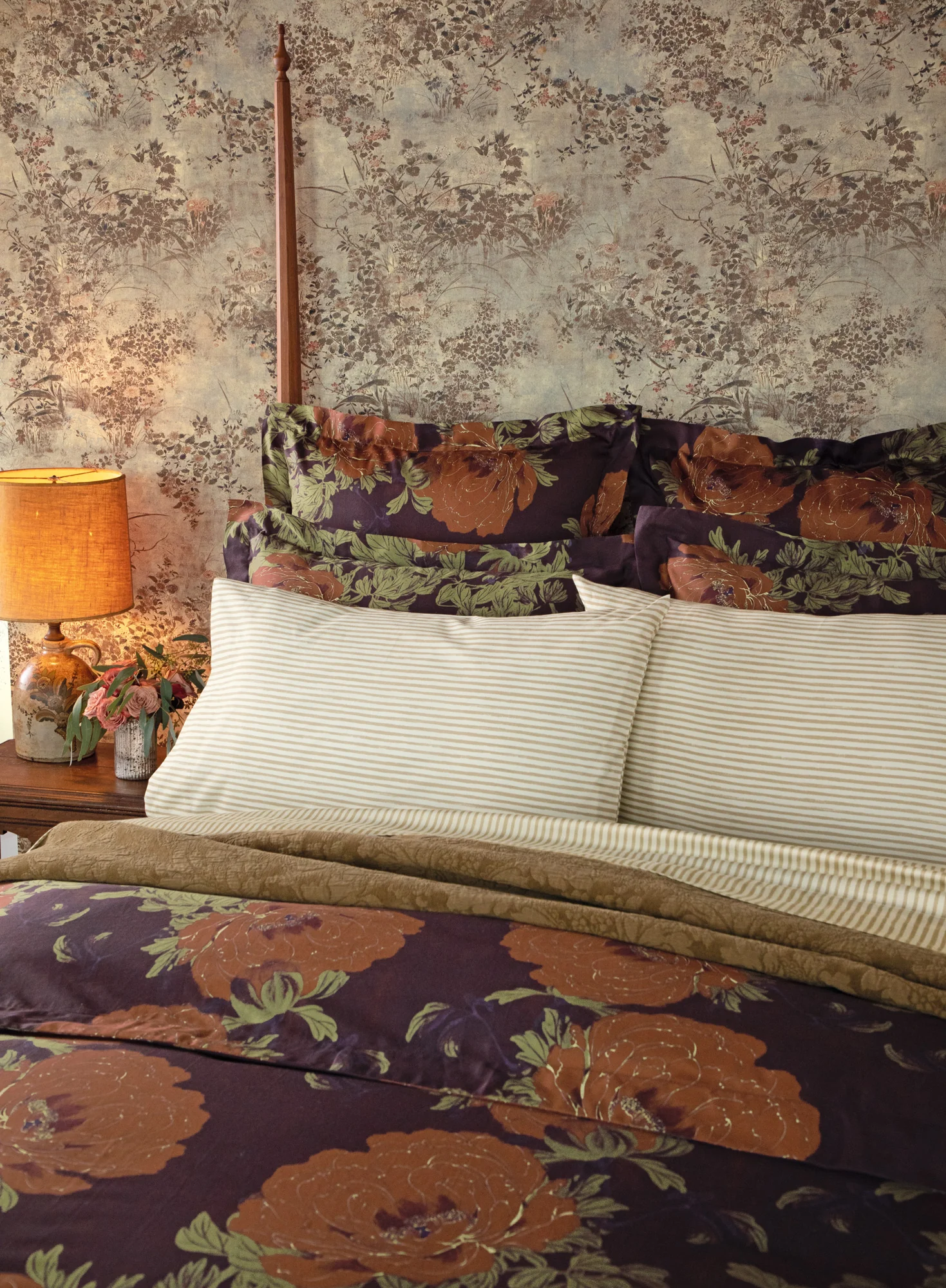 Winter Peony Duvet Cover Set - Image 2